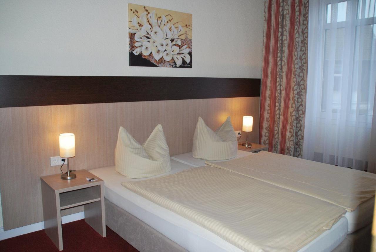 Hotel Wuppertaler Hof Remscheid Quarto foto